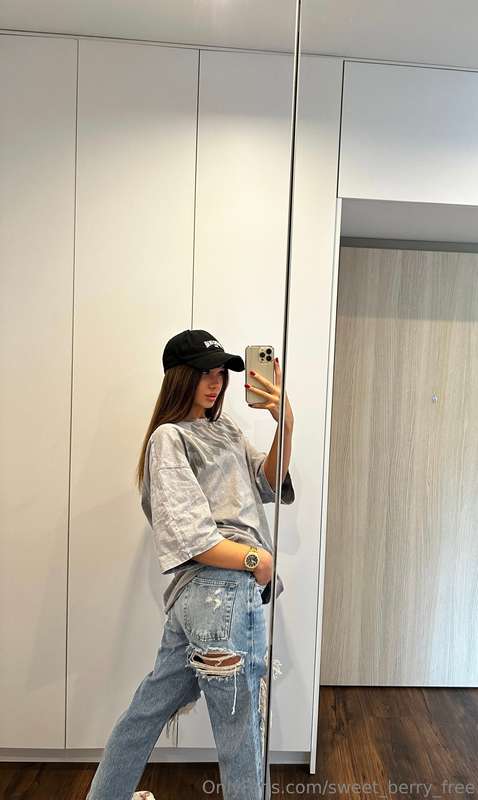 Today in street style - experimenting with an image and want..