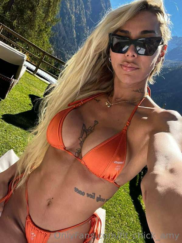 fit_chick_amy
