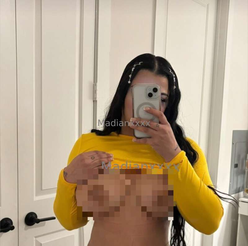 From covered to uncovered 👀💦 Every curve comes out to play… ..