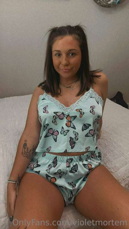 Want to see her on my page? You’ll get to THIS WEEKEND! 😈
@u..