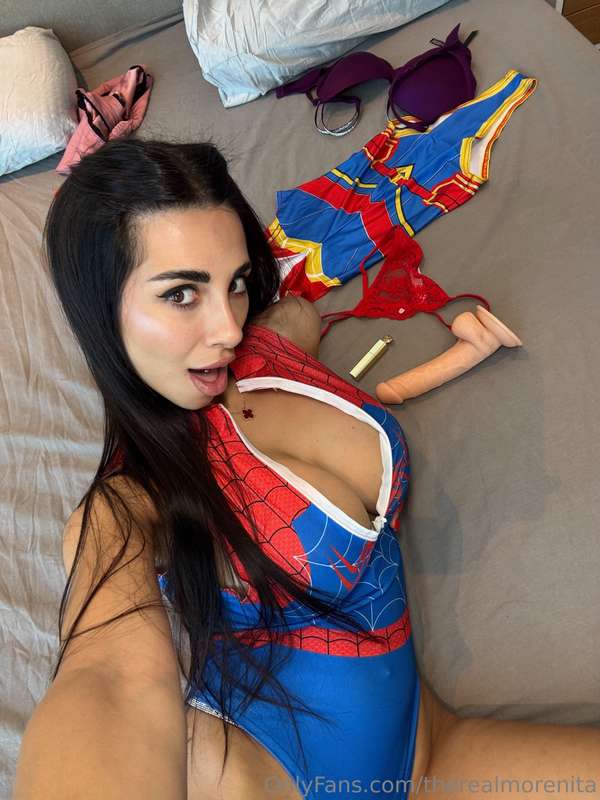 La tua super-eroina porca è qui 🦹‍♀️❤️Ti faresti salvare da ..