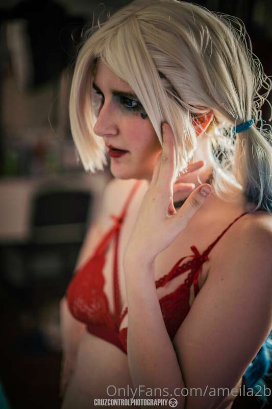 ameila2b image #1