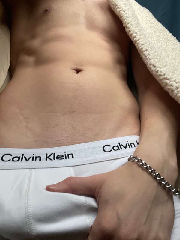 Someone wanna get on a knees ?