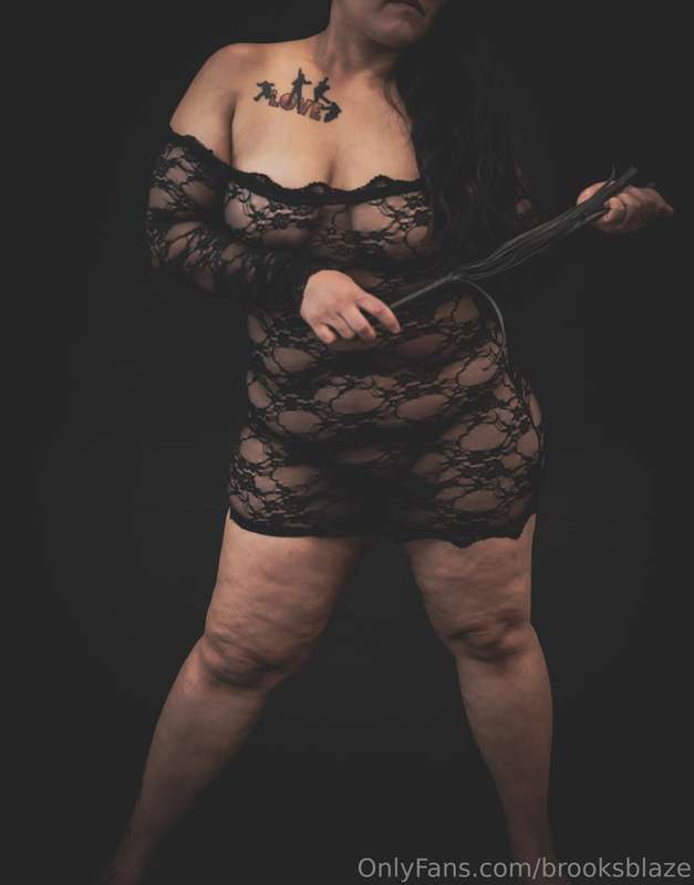 I've been a bad girl, do I need a spanking? 😈👋