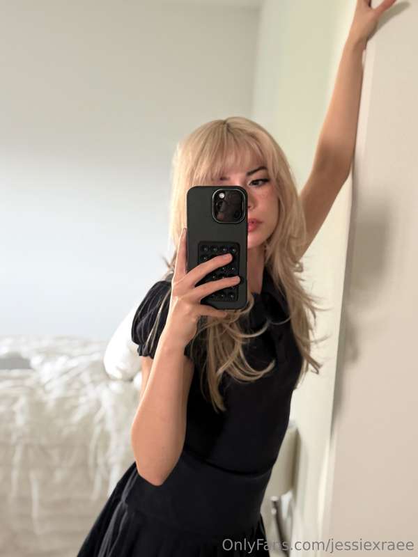 not taking this dress off until you dm me -.-