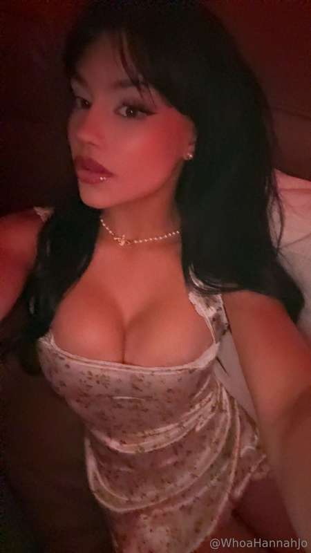boooooooooooored, come chat 😝