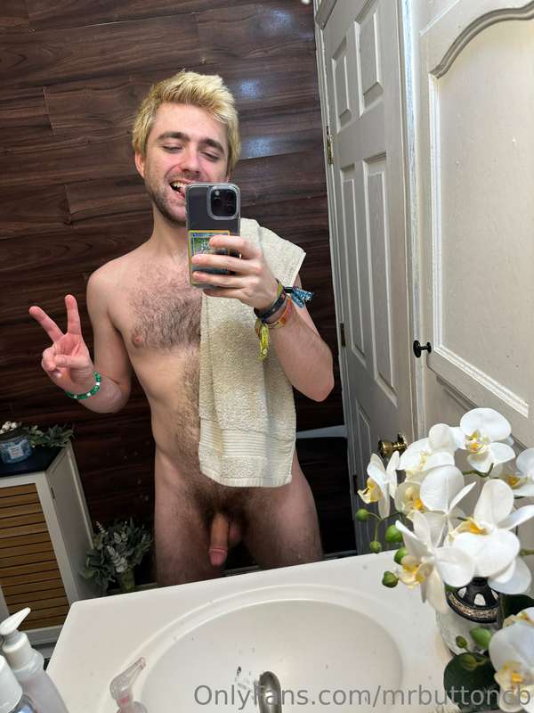 mrbuttoncb image #0