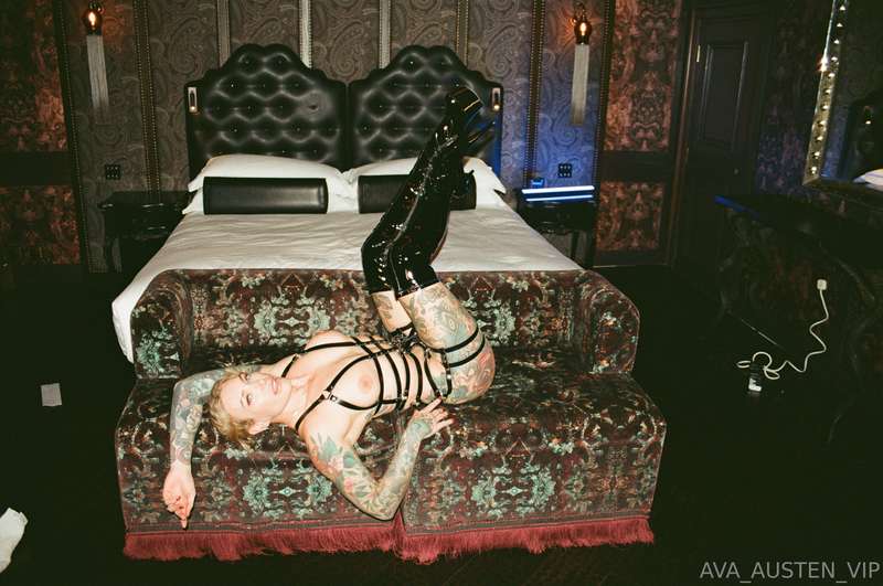 Imagine being locked in this hotel room with me all night…