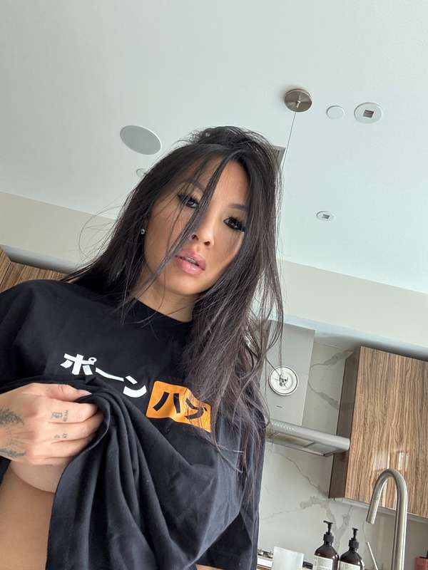 Photo 520 de Asa Akira sur Tocromo