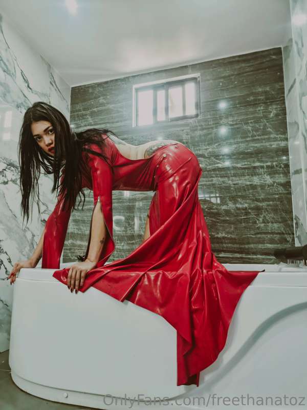 I'm red flowe 🥀
And you got the taste I have been looking fo..
