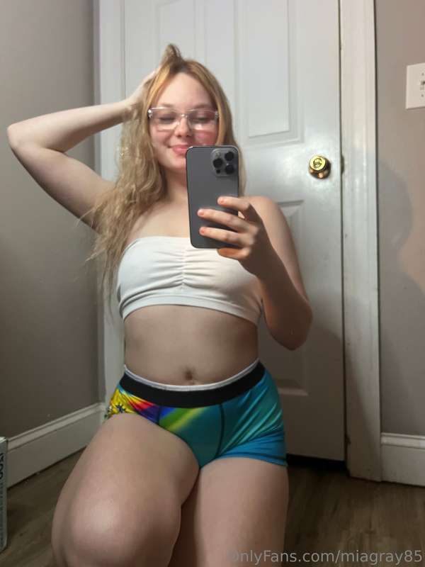 miagray85