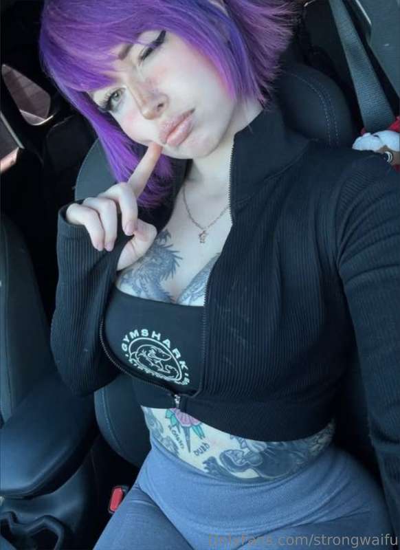 strongwaifu