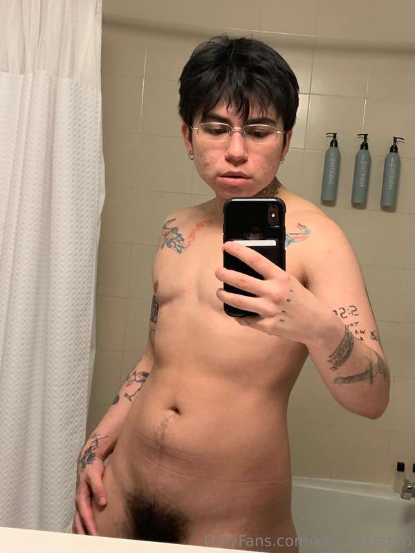 Do you like your twinks with some bush??