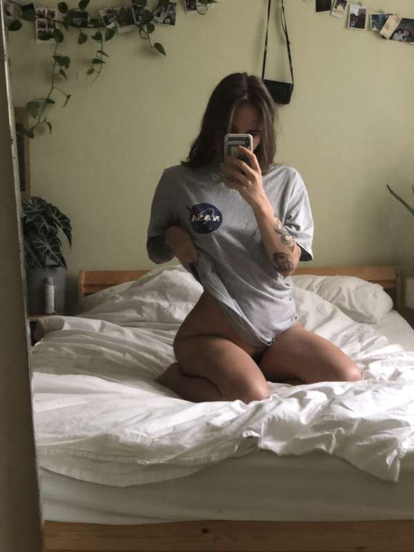 ## I'm not wearing panties 🥰