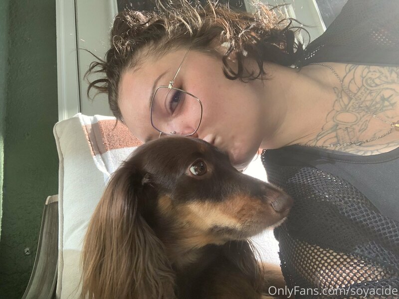 Most of my time in Florida was spent kissing my friends’ dog..