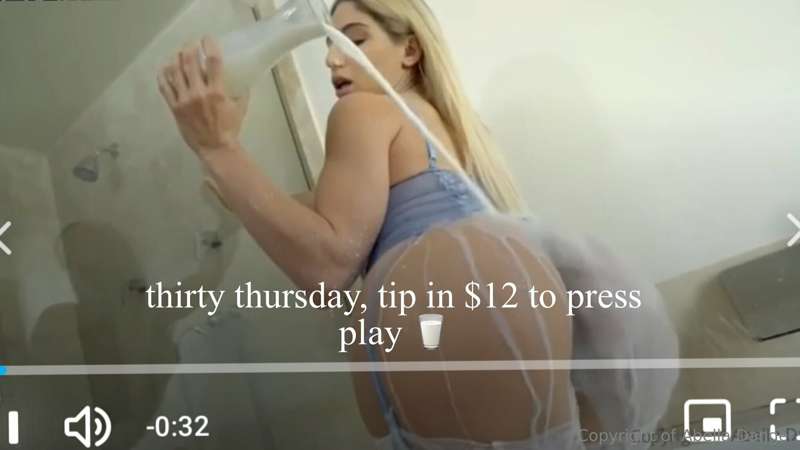 Foto 130 de Abella Danger en Tocromo