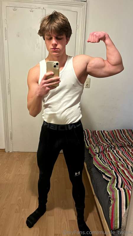 muscle_twunk