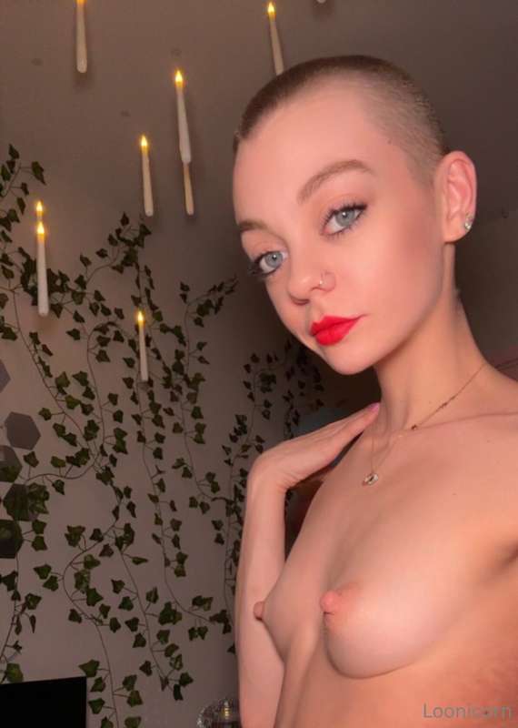 Ch0ke me and put it in slowly😍🥰