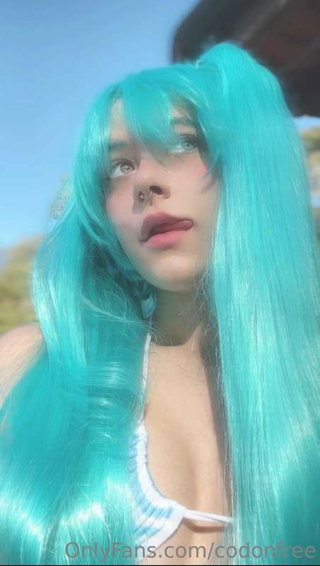 new miku bikini in my private cottage comming soon 💙