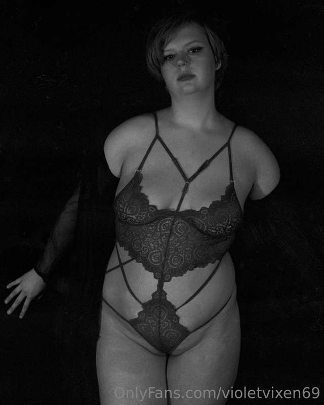 Went for more of a dark and moody shoot this time 😈