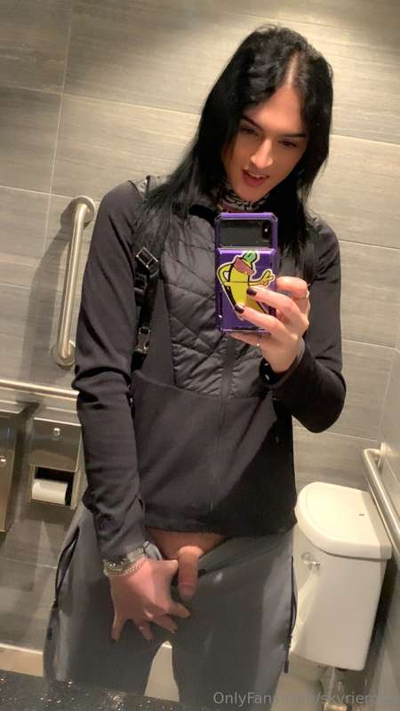 you sucking me in here or nah 🖤