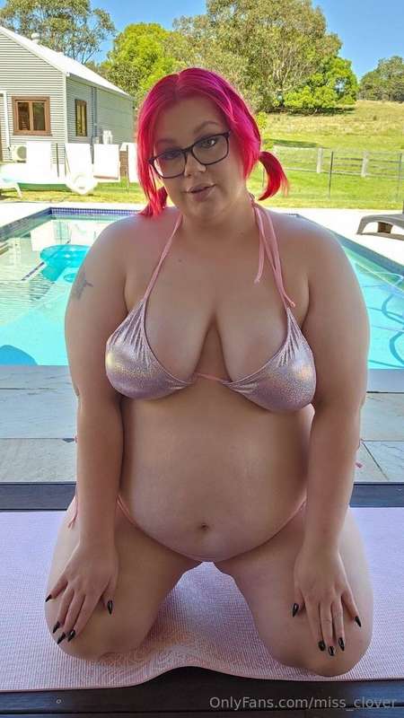 miss_clover image #1