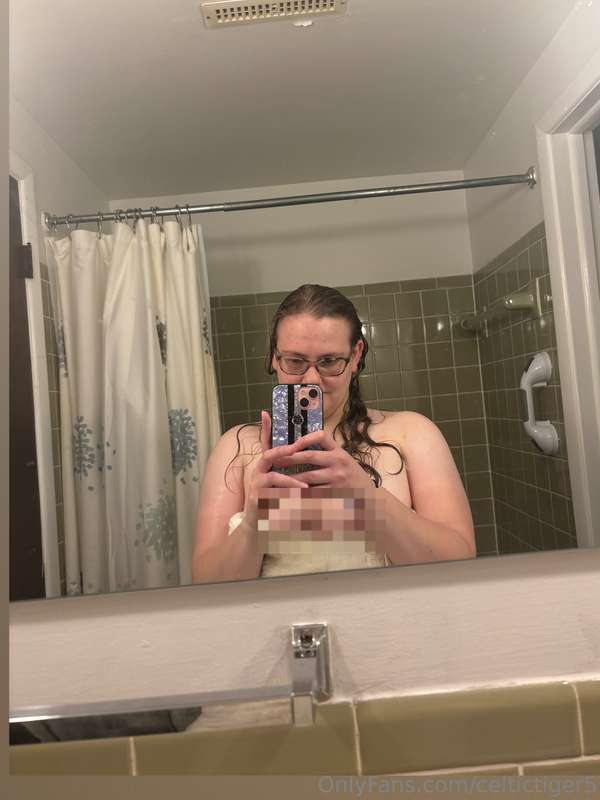 Mmmmm that shower was refreshing.Wish you could’ve been in t..