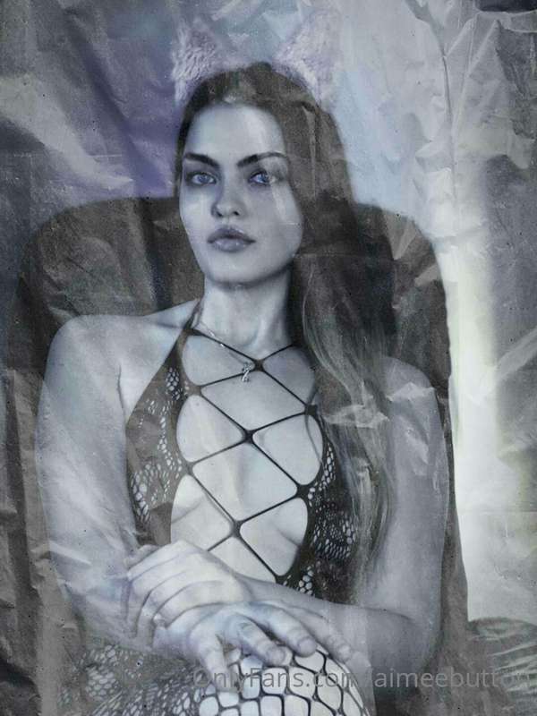 aimeebutton image #0