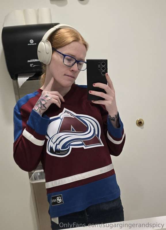 Who's excited for hockey playoffs? Swipe for something nice