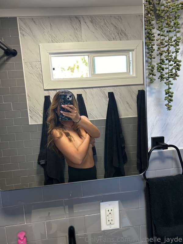 Getting ready to head out for a day of fun at the pool , wan..
