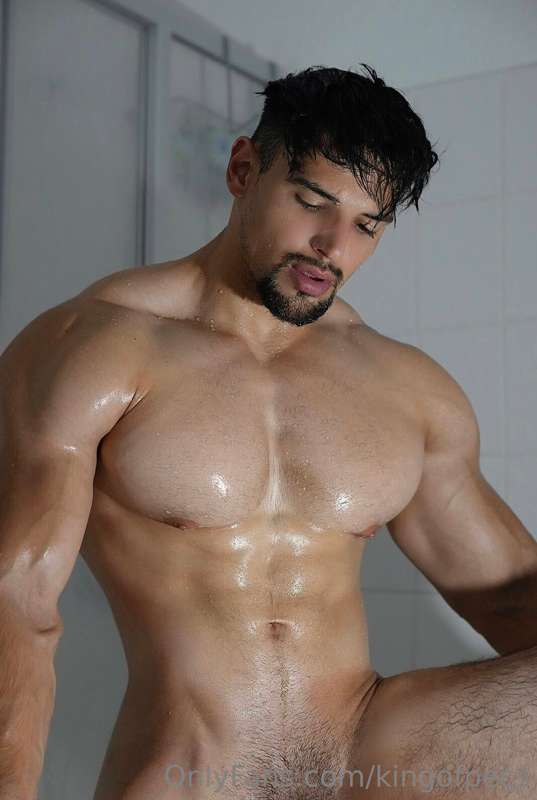 kingofpecs