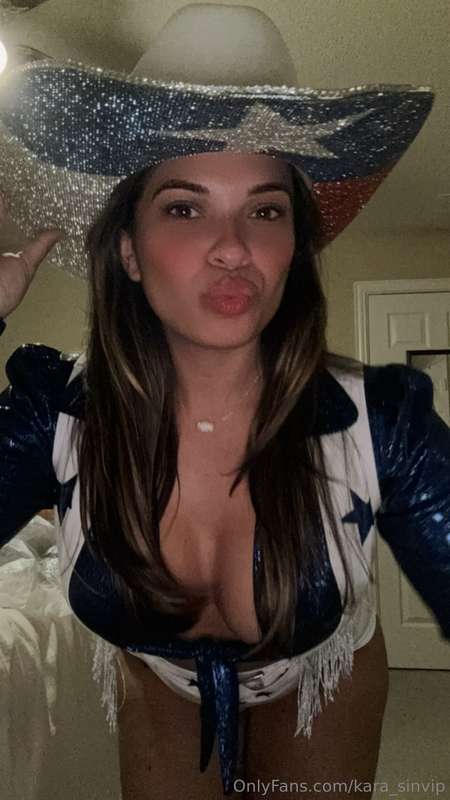 🤠