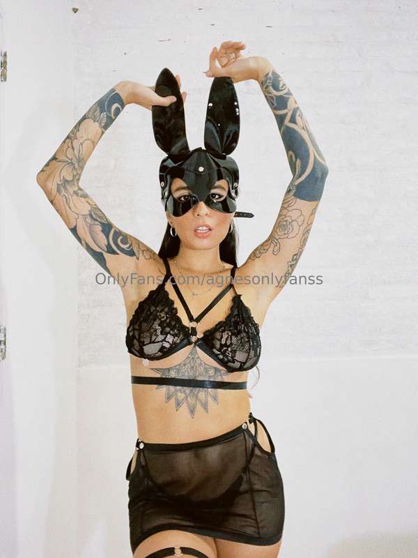 Happy Easter, my darling...I came to tempt you with somethin..