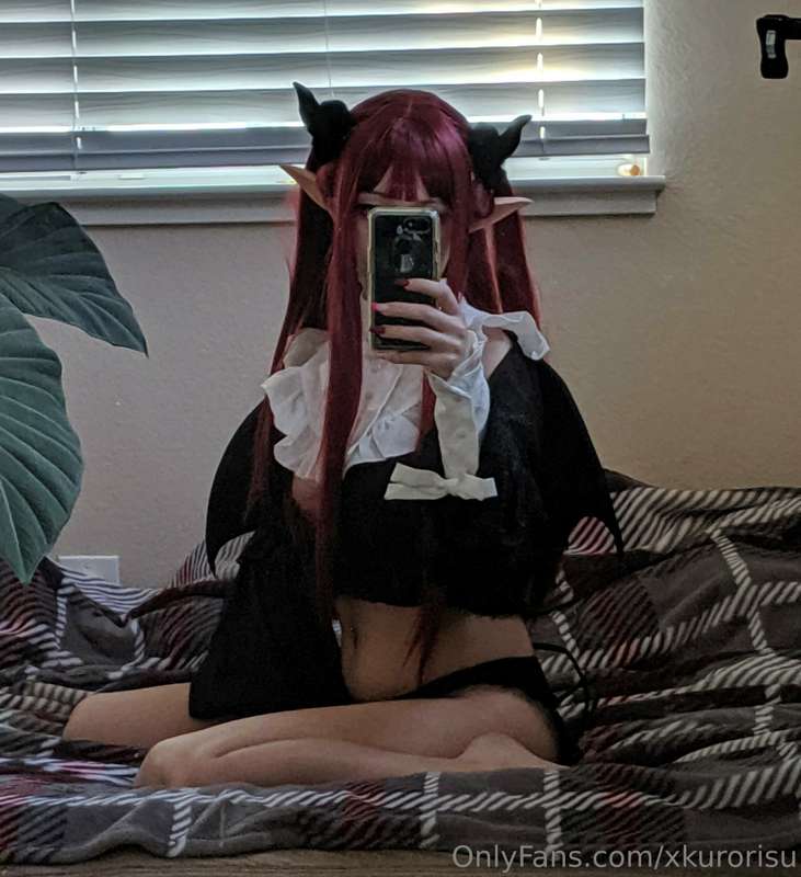 🦇 Tomorrow 💞 @kxrosama
My VIP page is 50% off this week as a..
