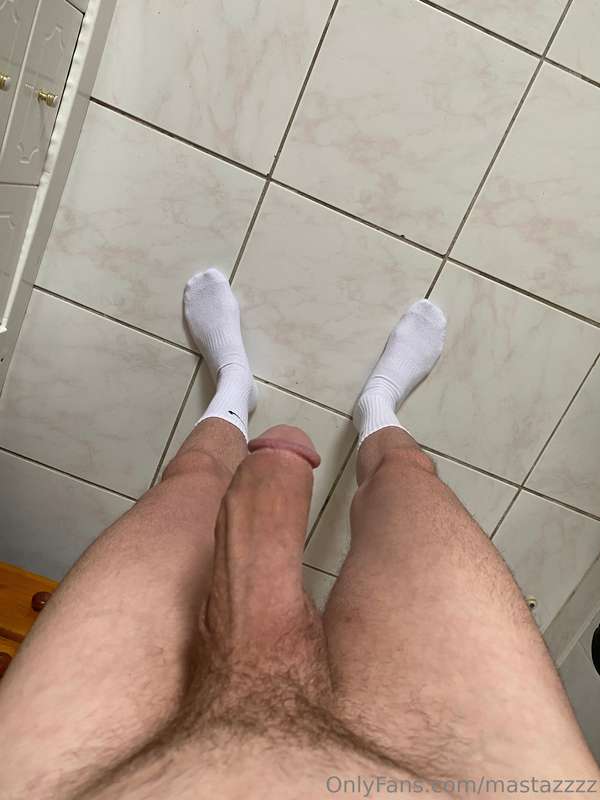 My cock deserves to be sucked ? 🥰