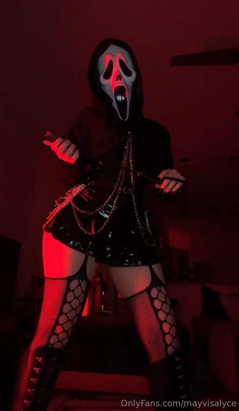 Lots of amazing tits and ass pics in this photoset! I'm sure..