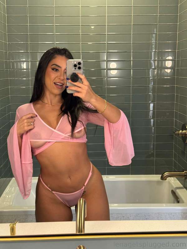 lenatheplug image #0