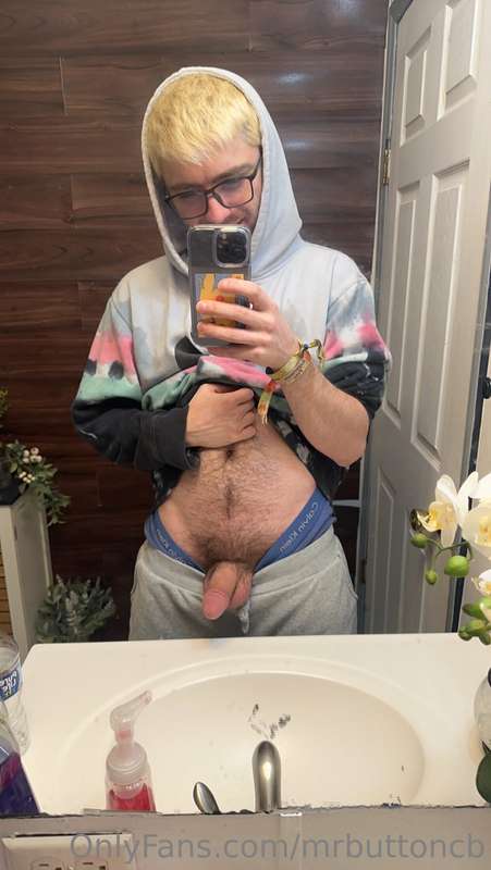 mrbuttoncb image #3