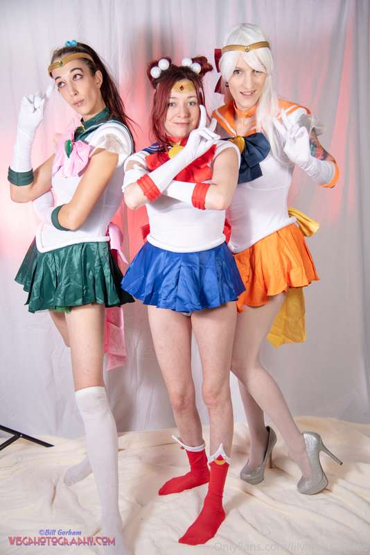 lilymonsterfree image #22