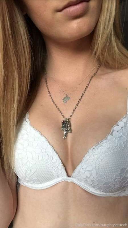 Little teasing titty today. Who needs big breasts anyways be..