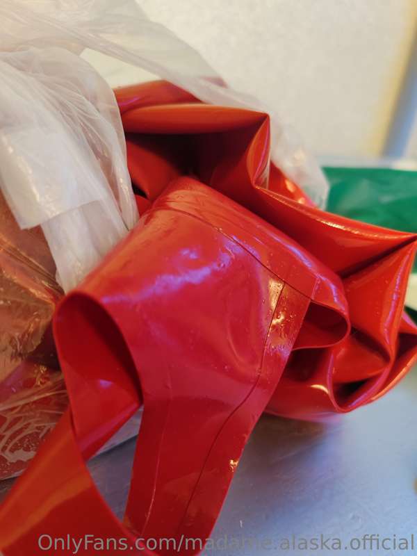 madame.alaska.official