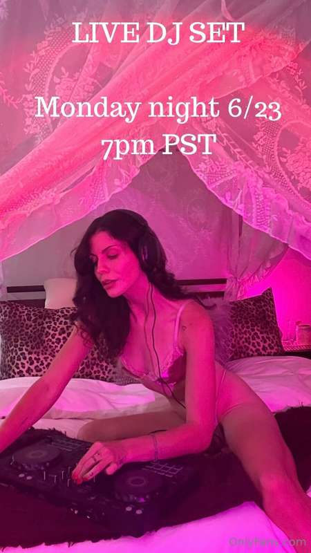 RESCHEDULED FROM FRIDAY 💗💗💗 see u tomorrow night :) 