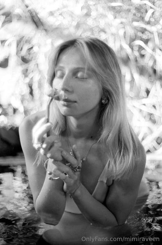 🌹 Does every whisper I give make you crave more? Want to kno..