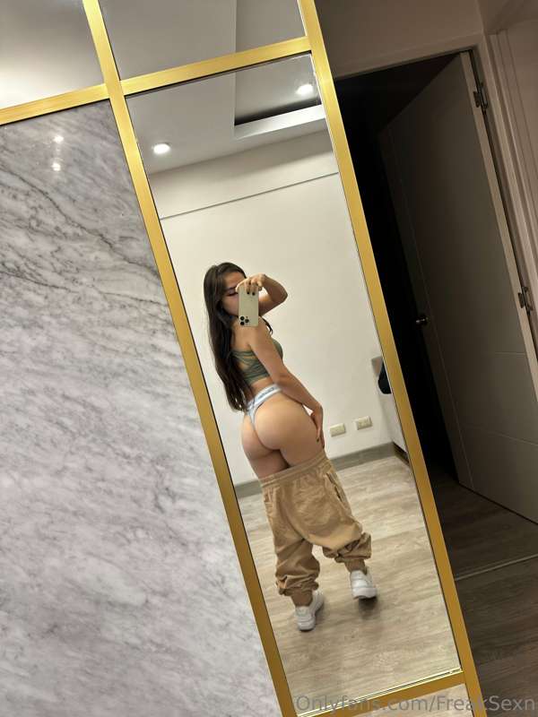 🍑👀
