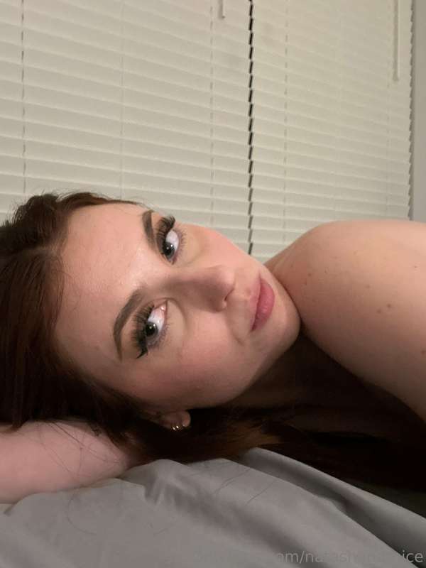 good afternoon sexy people. thinking about sending some phot..