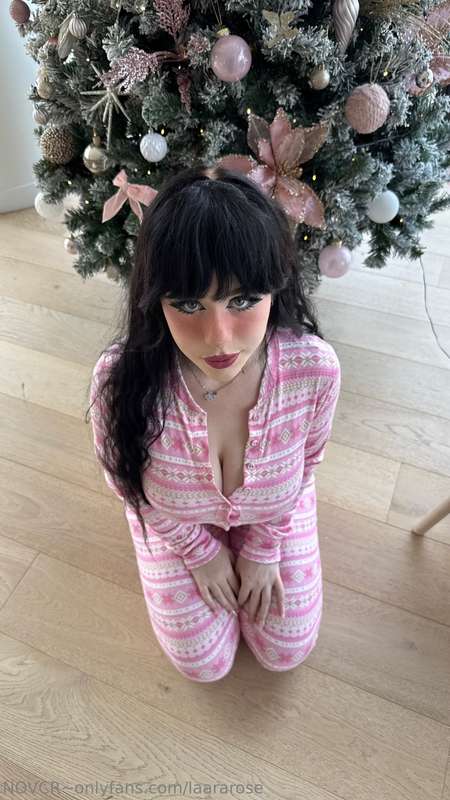 laararose