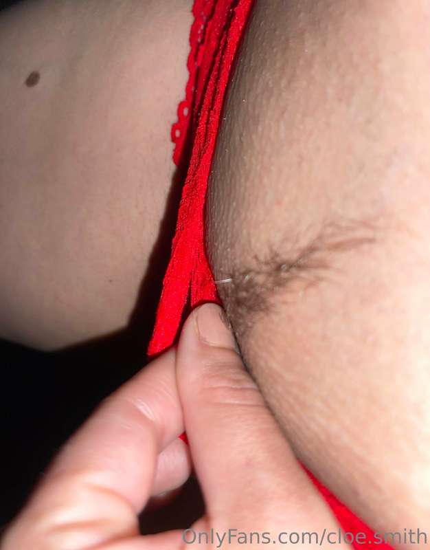 Pussy 🤭 with or without hair ? 🫣which one do you like better..