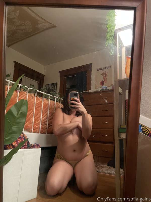 sofia-gains image #2