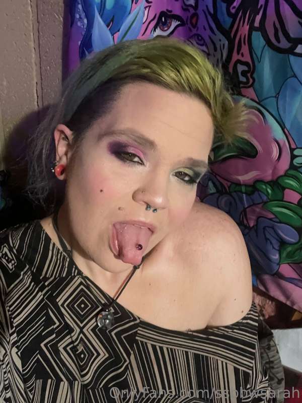 Who wants to ruin my makeup? Only thing missing is my black ..