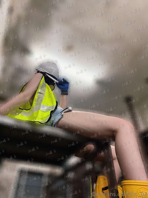 Part. 2 Hard hat babeLimited Labor Day Special! �⚡Reached th..